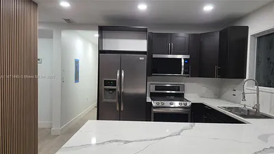 2310 NW 103rd St Front #Front Miami FL