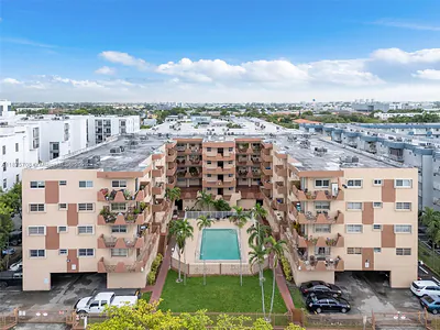 1630 W 46th St 406E #406E Hialeah FL
