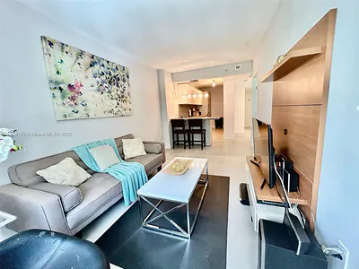 100 Lincoln Rd 426 #426 Miami Beach FL
