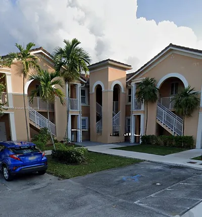 7050 NW 177th St 201-11 #201-11 Hialeah FL