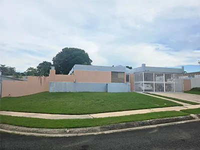 806 CAMINO DORADO Vega Baja PR