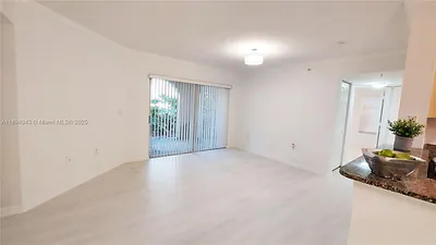 2457 Centergate Dr 108 #108 Miramar FL