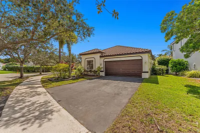 1561 Banyan Way Weston FL