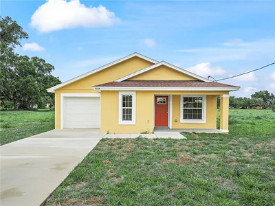 4904 DOYLE PARKER AVENUE Bowling Green FL