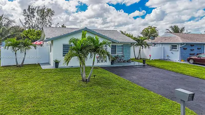 9212 NW 81st Pl Tamarac FL
