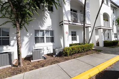 8740 NW 97th Ave 103 #103 Doral FL
