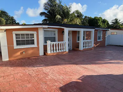 361 NE 160th Ter Miami FL