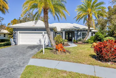 1138 HOOVER STREET Nokomis FL