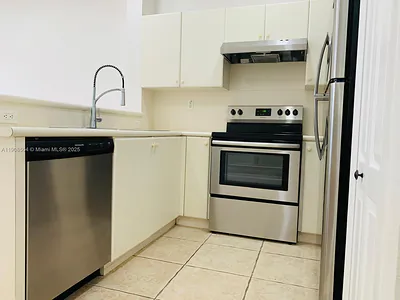 17800 NW 73rd Ave 203 #203 Hialeah FL