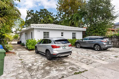 515 NE 67th St 2 #2 Miami FL