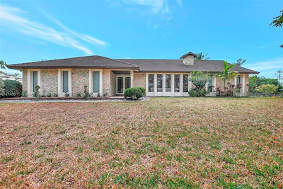 17500 SW 68th Ct Southwest Ranches FL