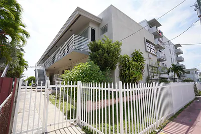 8321 Crespi Blvd 1 #1 Miami Beach FL