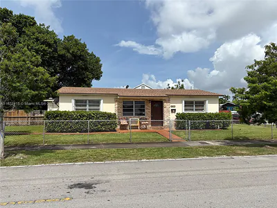 4780 NW 18th Ave Miami FL