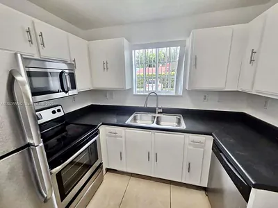 2184 NE 167th St 1-110 #1-110 North Miami Beach FL