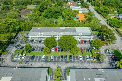 9560 SW 107th Ave 106A #106A Miami FL