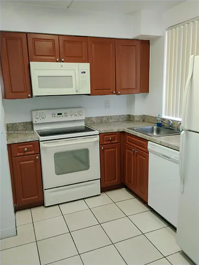 6045 NW 186th St 304 #304 Hialeah FL