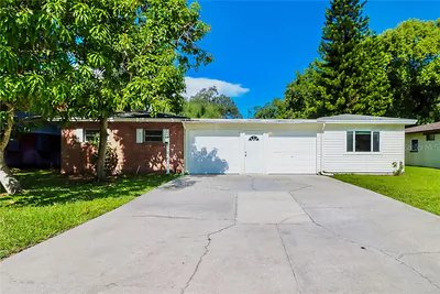 14706 CARNATION DRIVE Tampa FL