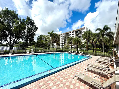 1266 S Military Trl 586 #586 Deerfield Beach FL