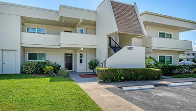 7251 W COUNTRY CLUB DRIVE N 226 #226 Sarasota FL
