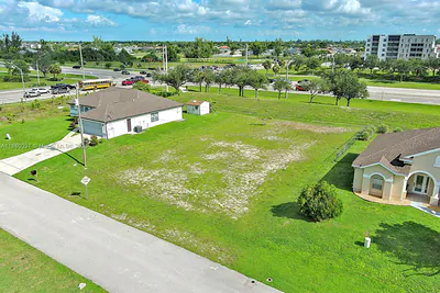 1519 SW 25th St Cape Coral FL
