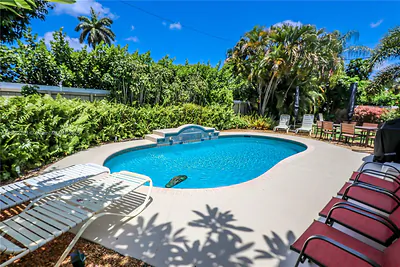 2109 NW 2nd Avenue Wilton Manors FL