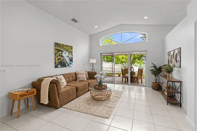 3439 SW 51st St Hollywood FL