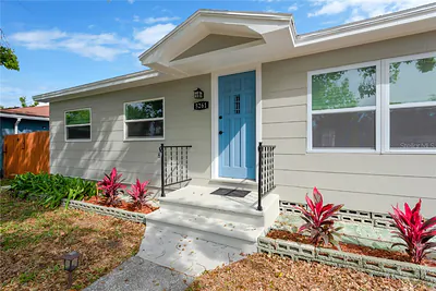 5261 43RD AVENUE N St Petersburg FL