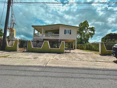 Urb. Corchado #76 CALLE ALEGRIA Isabela PR