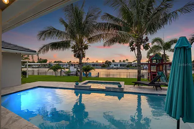 4748 OVERLOOK DRIVE NE St Petersburg FL