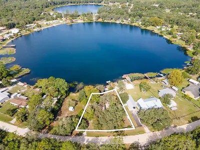 152 VIOLET CIRCLE Interlachen FL