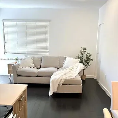 551 Michigan Ave 123 #123 Miami Beach FL