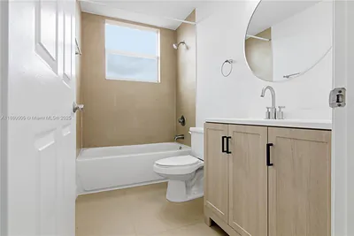 529 NE 62nd St 401 #401 Miami FL