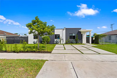 10925 SW 218th Ter Miami FL