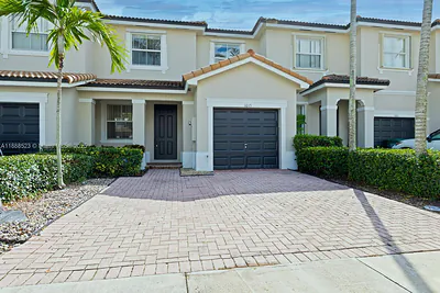 1015 NE 41st Pl Homestead FL
