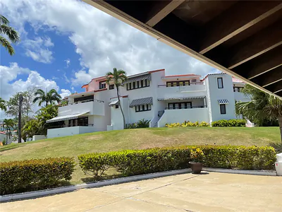 968 CALLE LAS COLINAS RIO MAR CLUSTER II 19E #19E Rio Grande PR