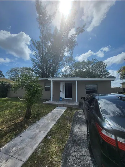 1402 NW 13th Ct Fort Lauderdale FL