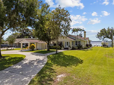 1221 N LAKE REEDY BOULEVARD Frostproof FL
