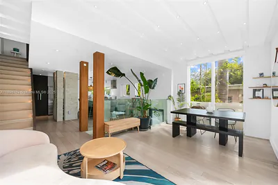 1024 Lenox Ave 4 #4 Miami Beach FL