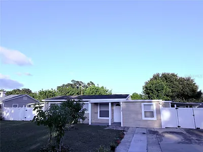 7115 ORPINE DRIVE N St Petersburg FL