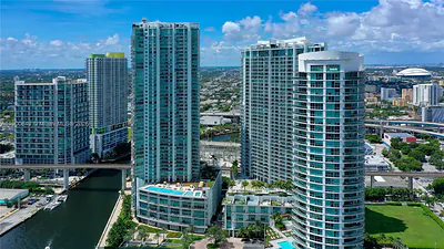 90 SW 3rd St 1602 #1602 Miami FL