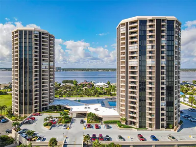1 OCEANS WEST BOULEVARD 5A4 #5A4 Daytona Beach FL