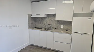5655 Johnson St 5 #5 Hollywood FL