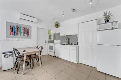 1639 Hayes St 1 #1 Hollywood FL