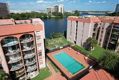 5201 NW 7th St 507 #507 Miami FL