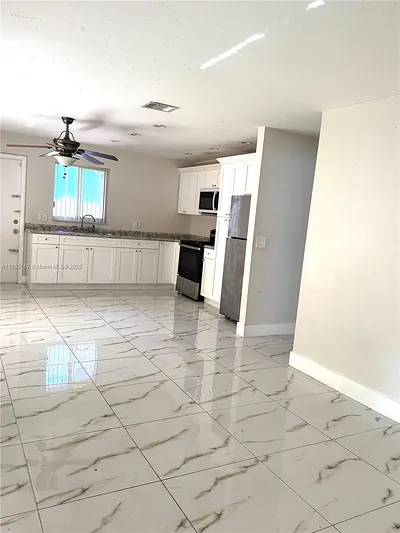 1945 Pierce St 1 #1 Hollywood FL