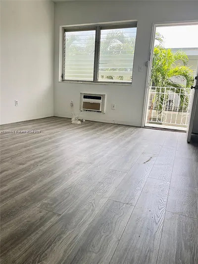 780 81st St 8 #8 Miami Beach FL