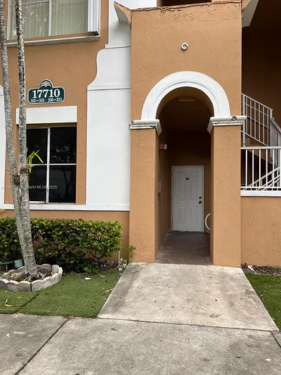 17710 NW 73rd Ave 103-20 #103-20 Hialeah FL