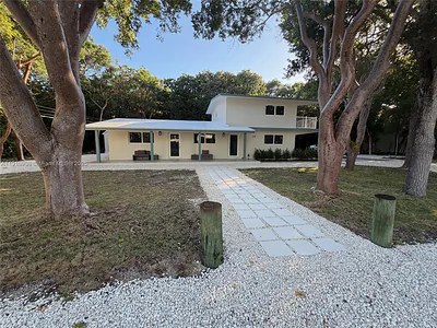 219 S Bay Harbor Dr. A #A Key Largo FL