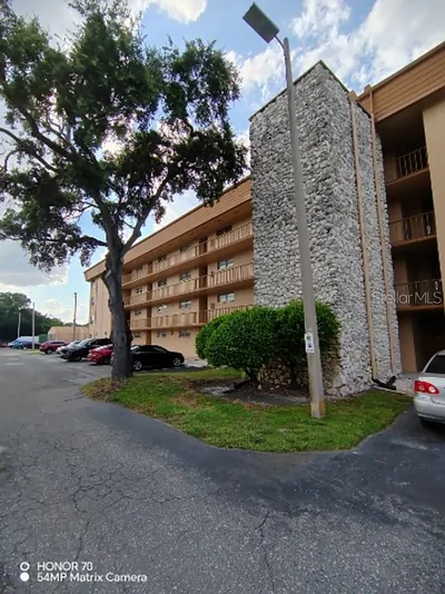 5820 N CHURCH AVENUE 413 #413 Tampa FL
