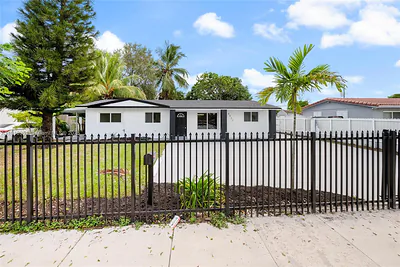 4932 NW 173rd Dr Miami Gardens FL